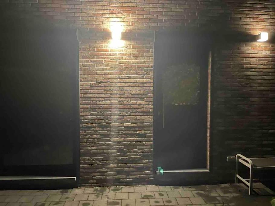Prachtig Guesthouse Met Gratis Parkeren Маасмехелен Экстерьер фото